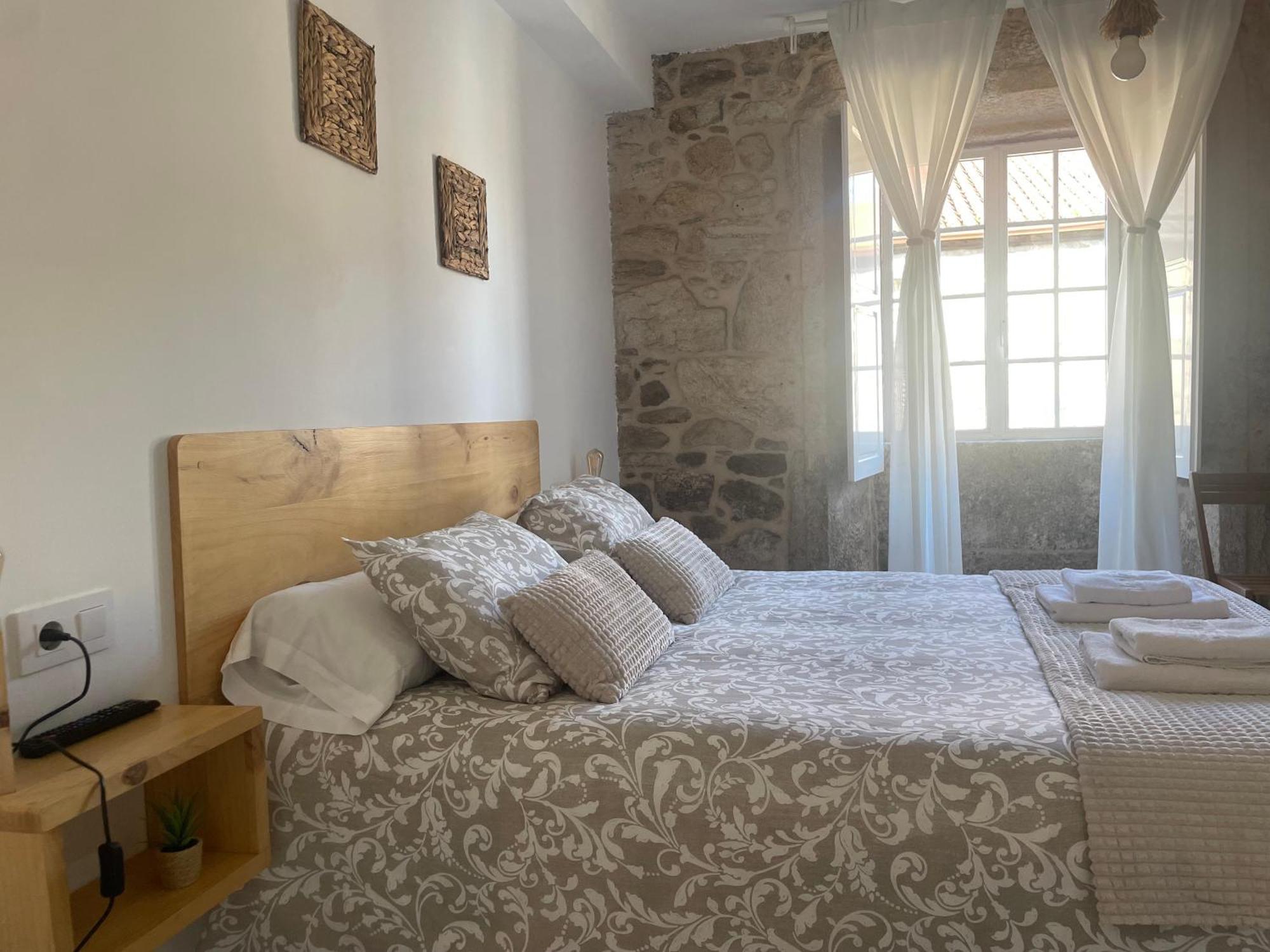 A Taberna De Gundian Hotel Vedra Exterior photo
